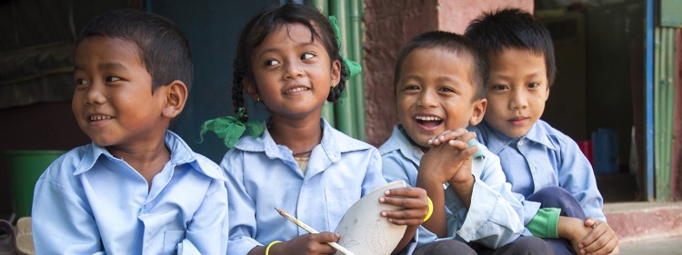 Moelven skänker 500 000 kronor för att förbättra levnads- och uppväxtförhållandena för barn och unga i världen.