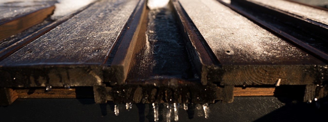 Tretak av royalimpregnert furu