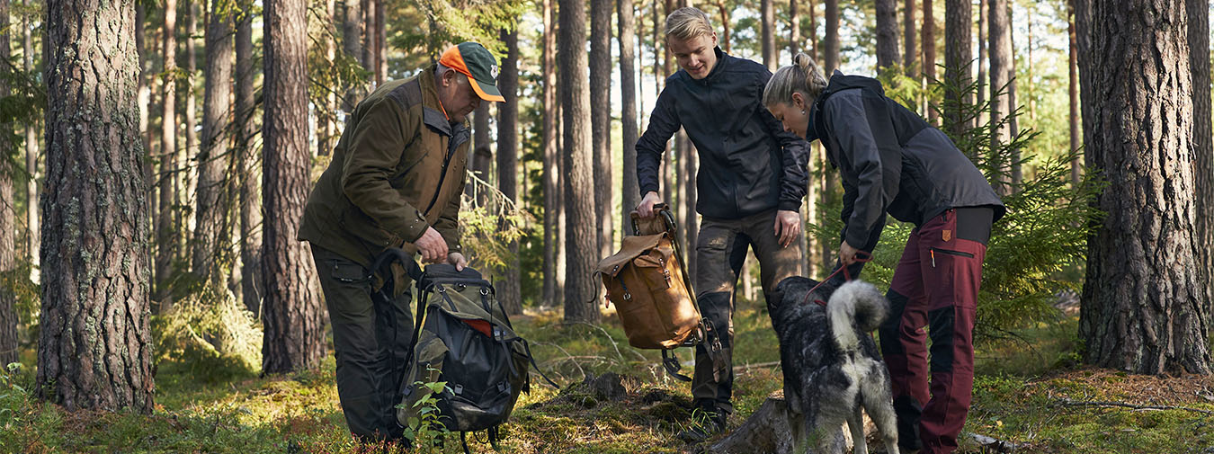 Inför fika i skogen