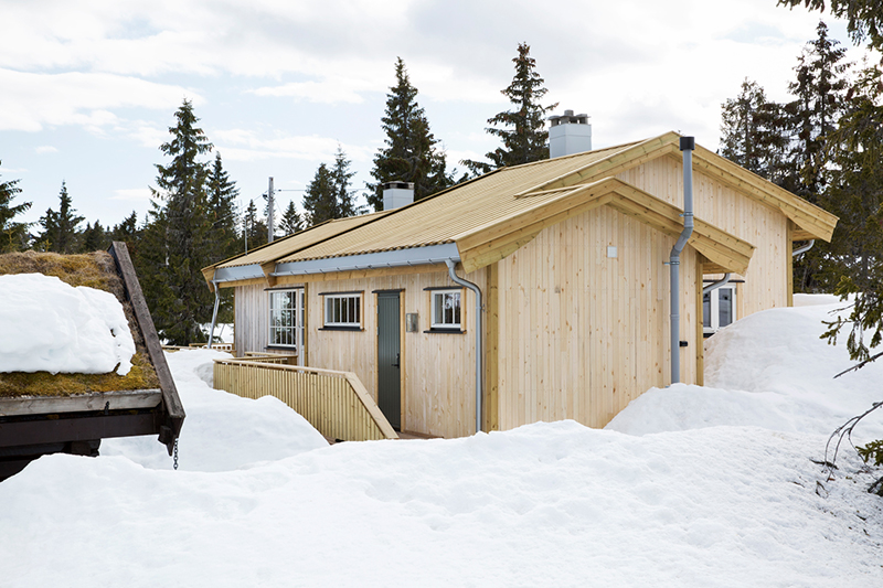 Hytta på Hafjell med ny kledning og nytt tak