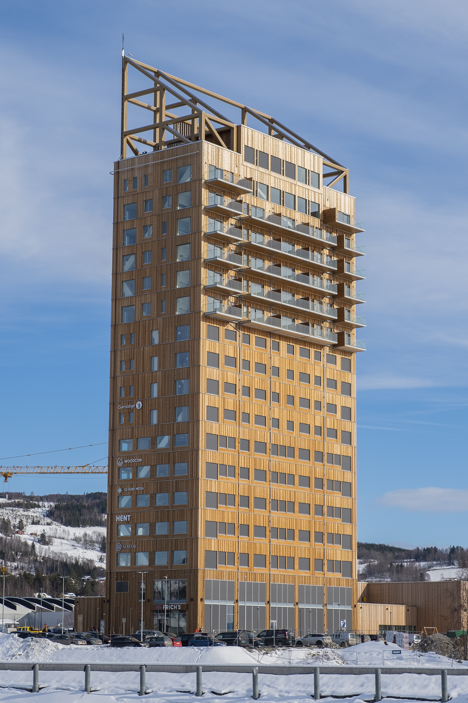 Fredag 1. mars var det offisiell åpning av Mjøstårnet.