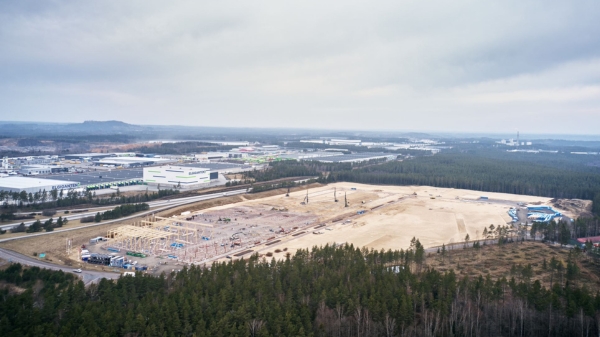 Elgiganten väljer limträ från Moelven när en av Nordens största lager- och logistikanläggningar ska byggas i Jönköping. - Vi vill vara så klimatsmarta som möjligt när vi bygger en ny fastighet, säger Andreas Alm, Maintenance & Environment Manager på Elgiganten.