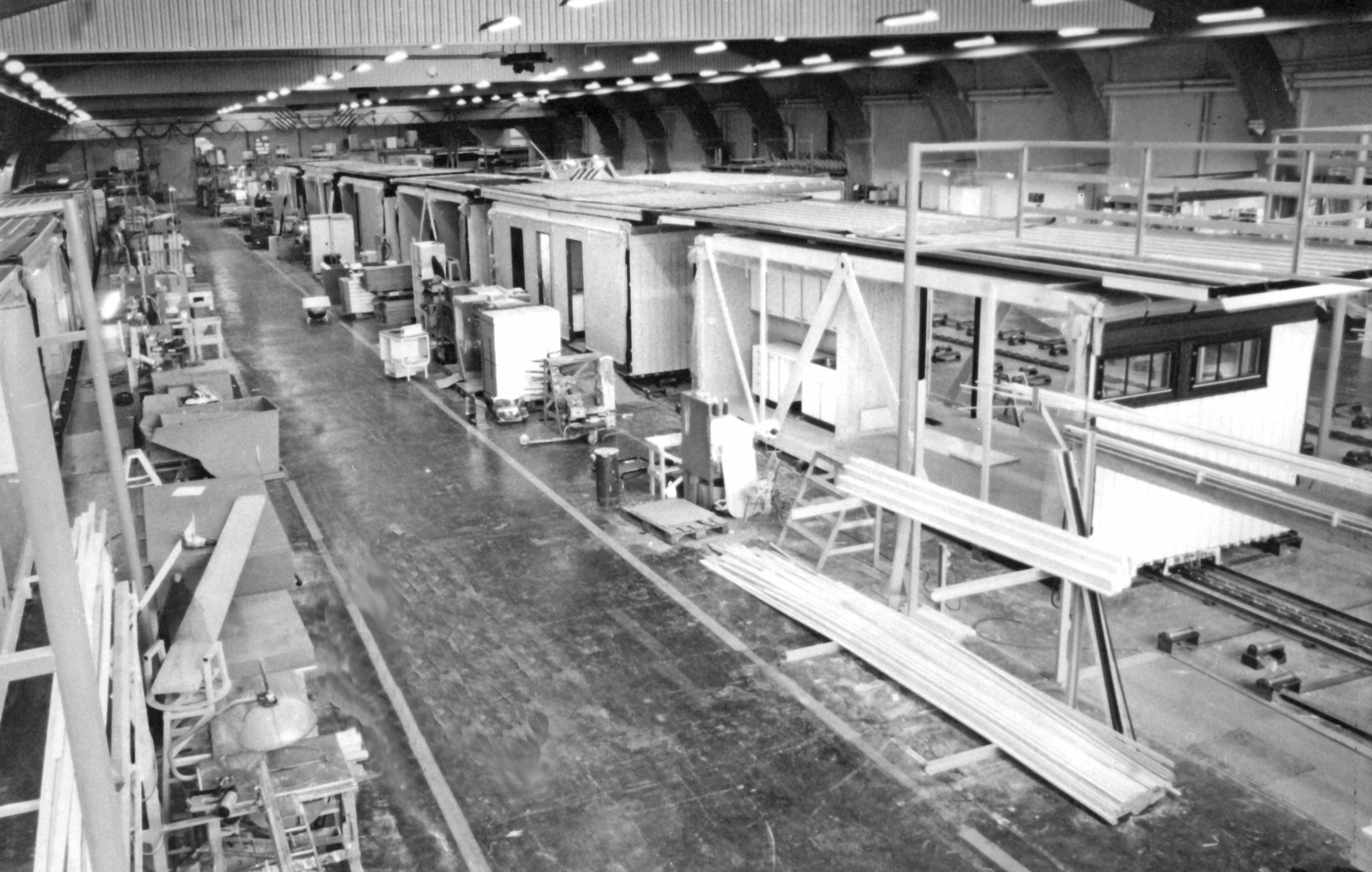 1965 startar Moelven mer avancerad produktion av sektionshus och elementhus.