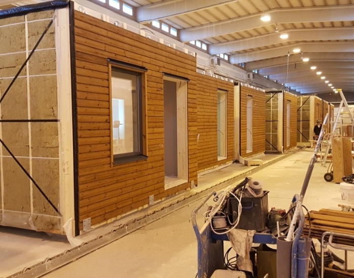 i fabriken till moelven byggmodul AB