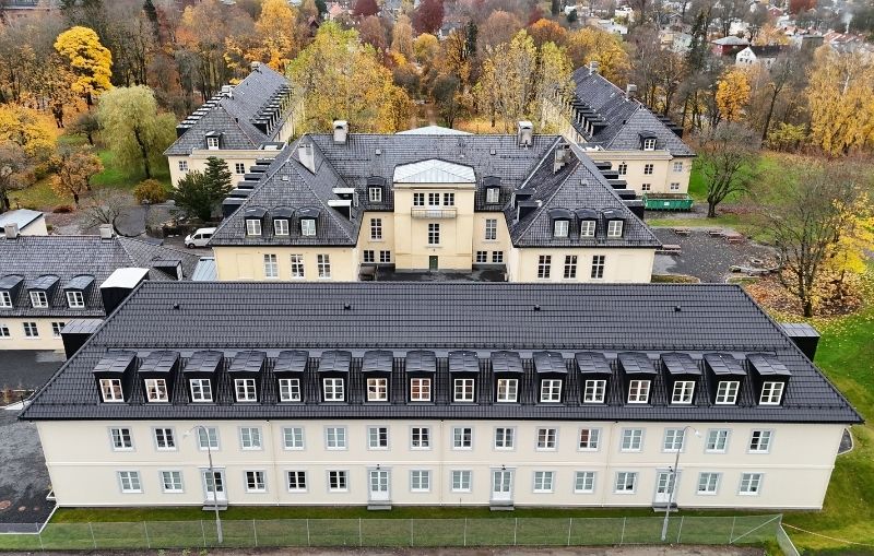 Blindern Studenterhjem med perspektiv fra luften.