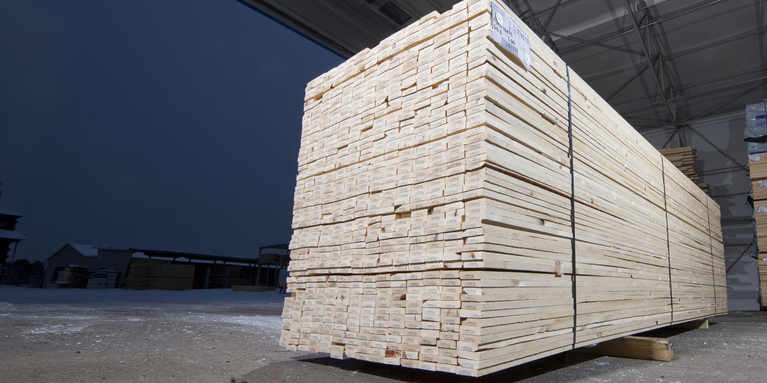 Billede af trælast på lager