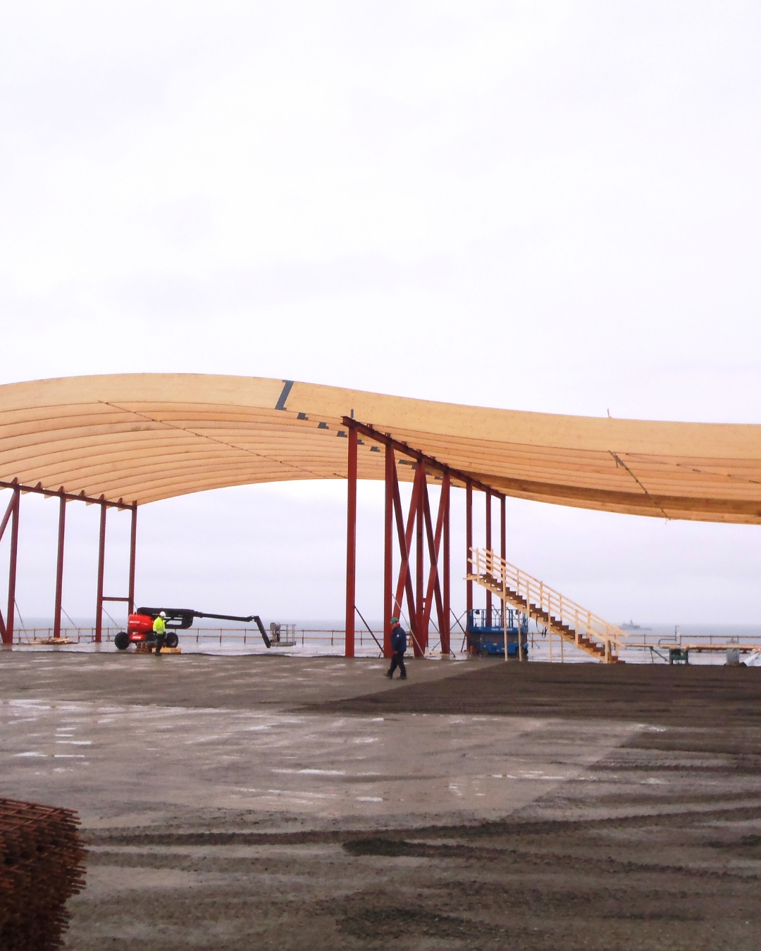 Billeder af limtræ i forskellige konstruktioner