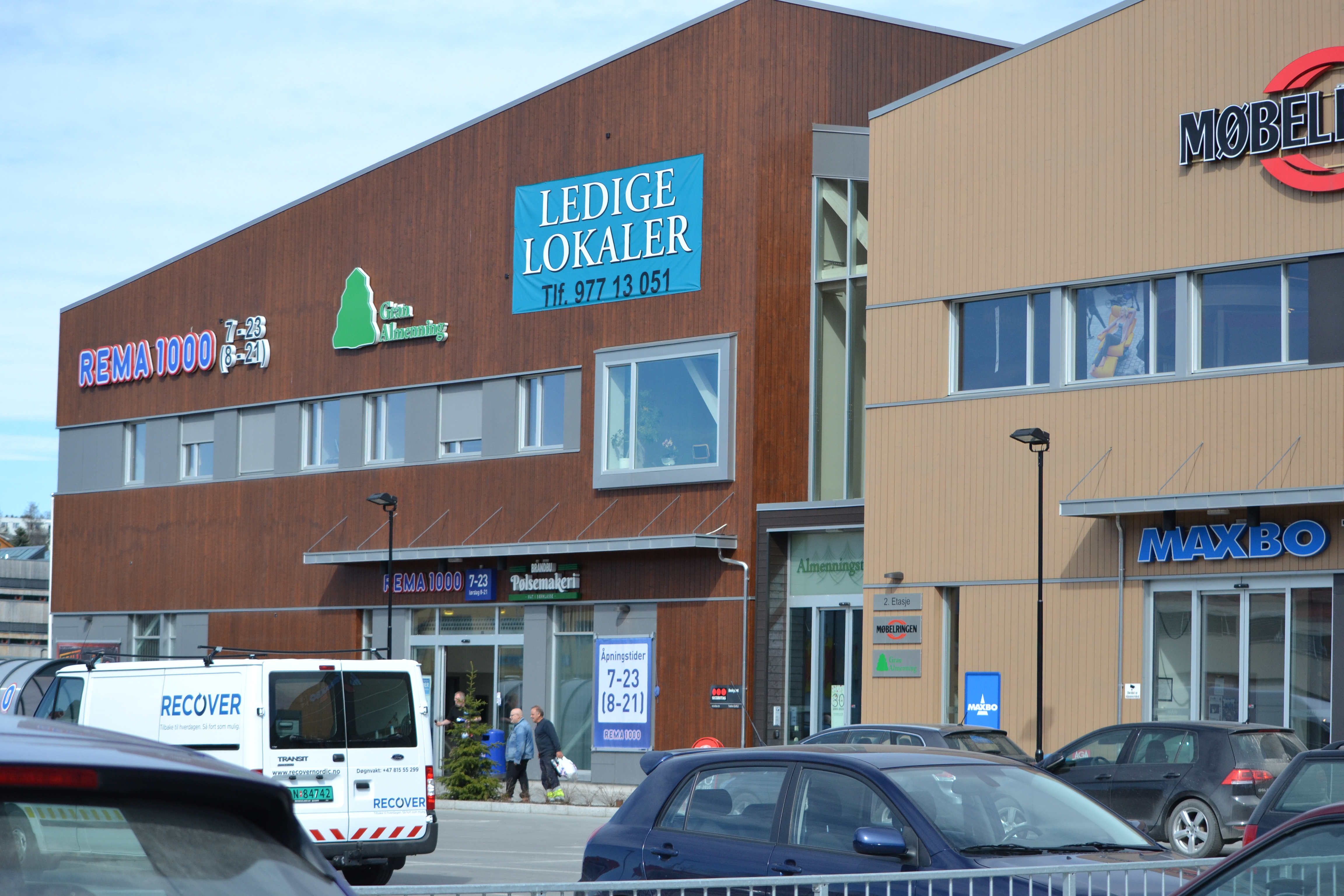 Næringsbygg gran almenning