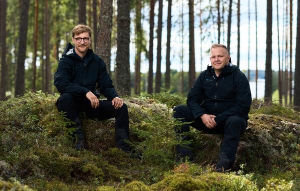 Anton och Jonas i en grön skog - Skogsråd