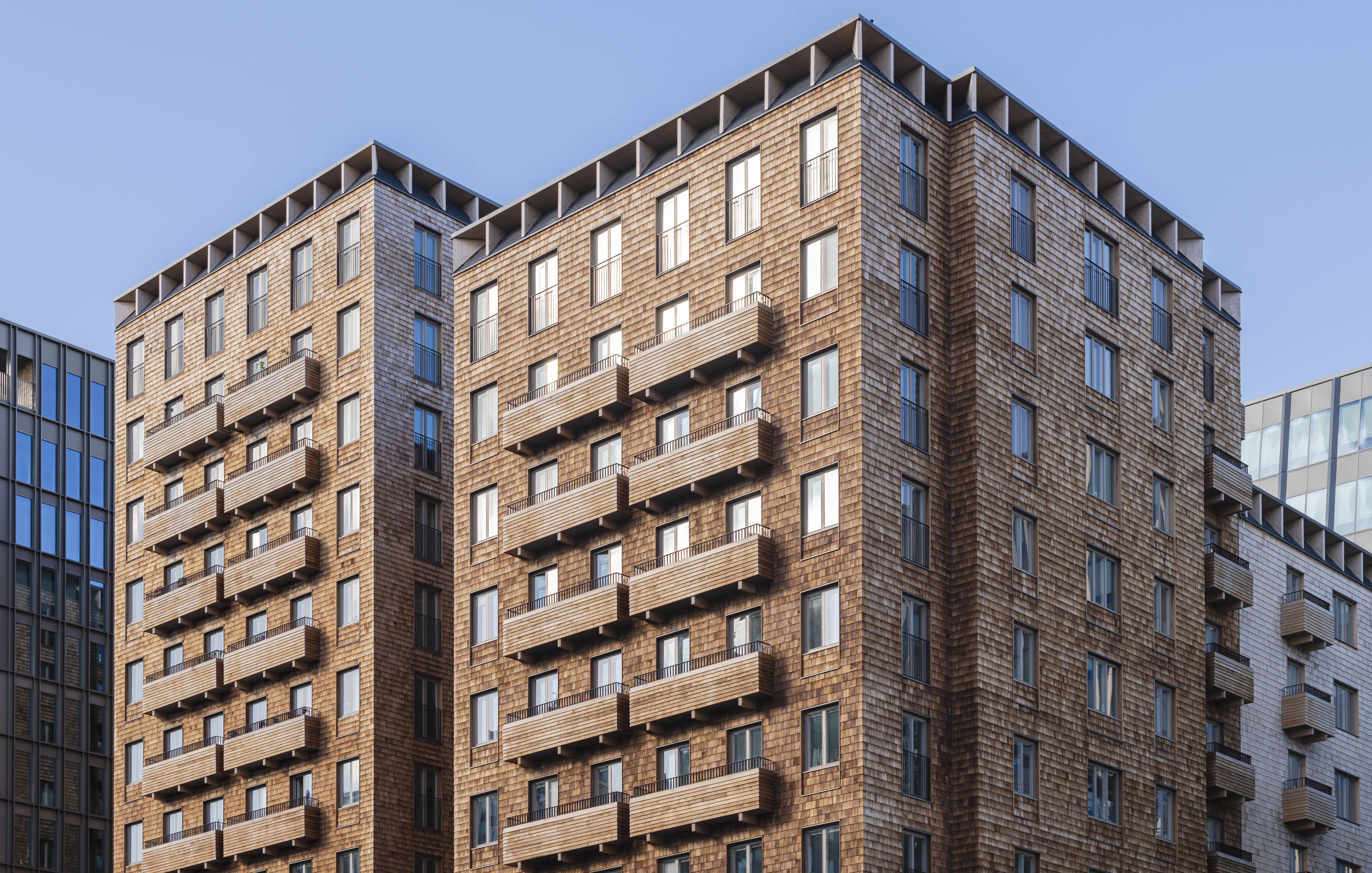 Flervåningshus med cederträspån