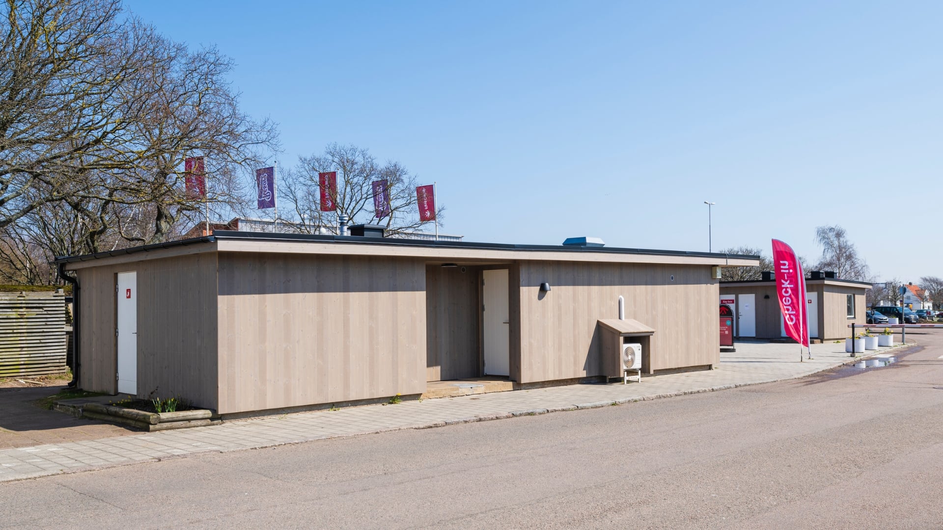 Fasad med panel av ThermoWood med  KulörOlja Silver
