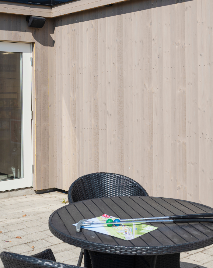Fasad med panel av ThermoWood med KulörOlja Silver