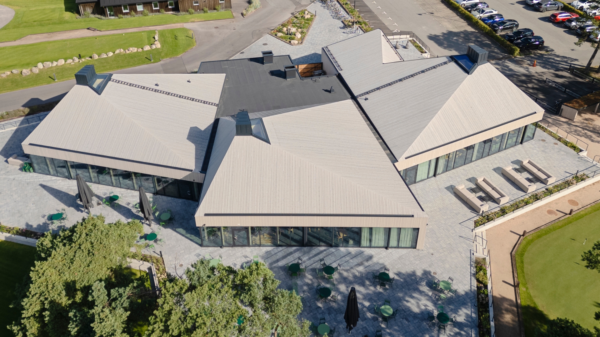 Fasad av ThermoWood med Premiumolja Patinagrå