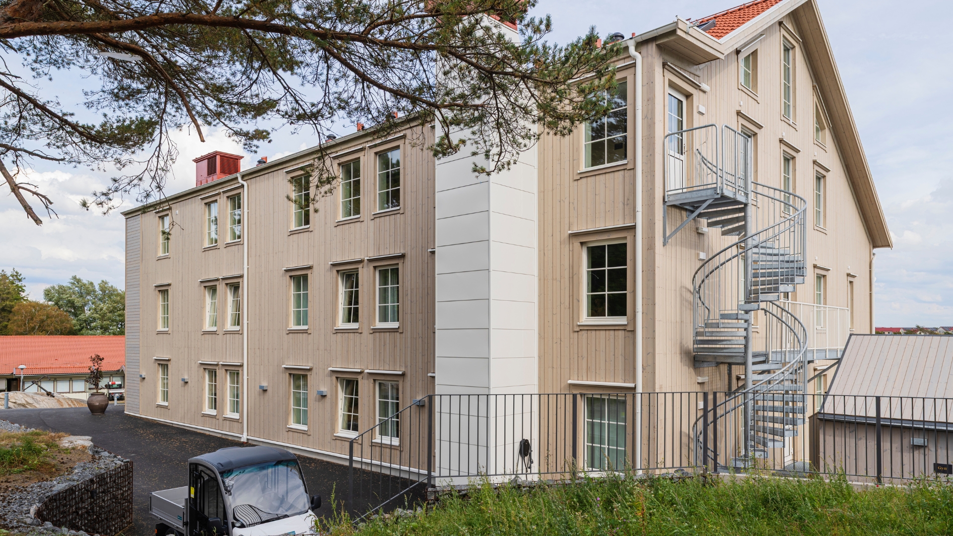 Fasad av ThermoWood BT Pigment Vit
