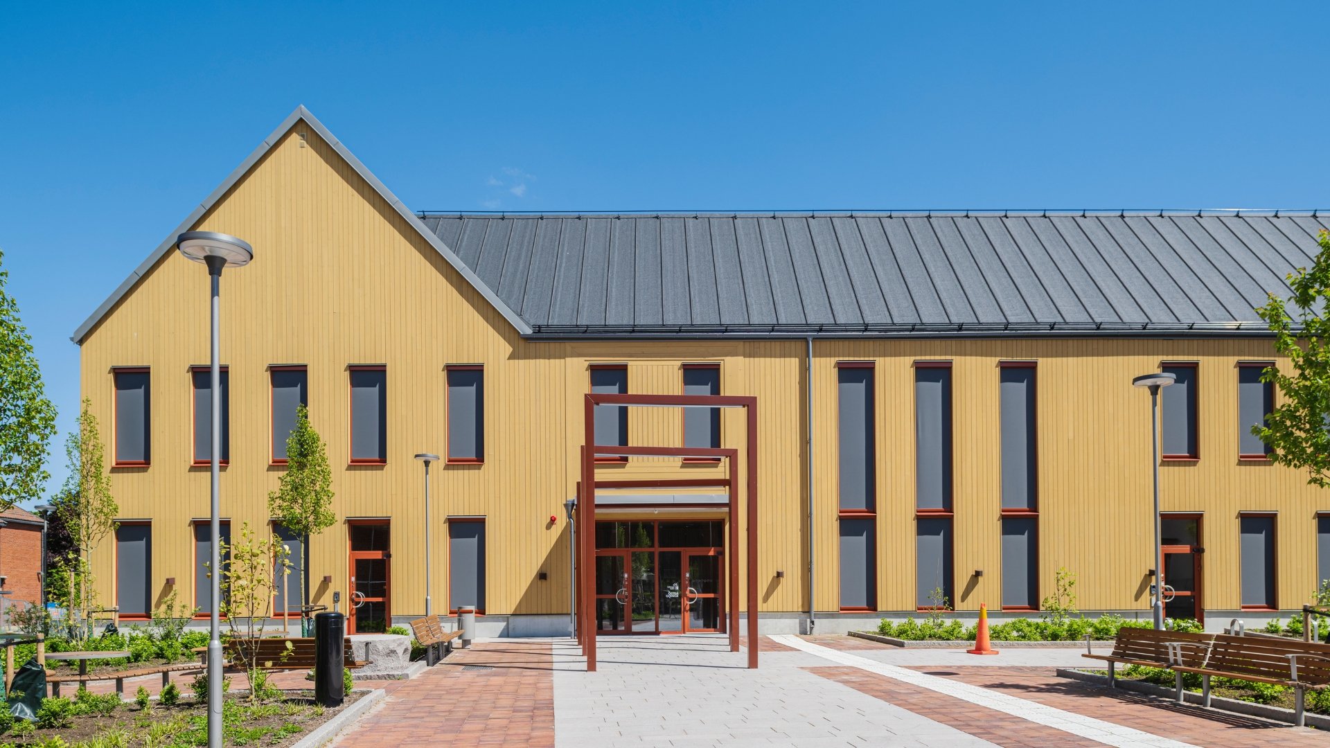 Fasad av ThermoWod med BT Pigment Ockragul