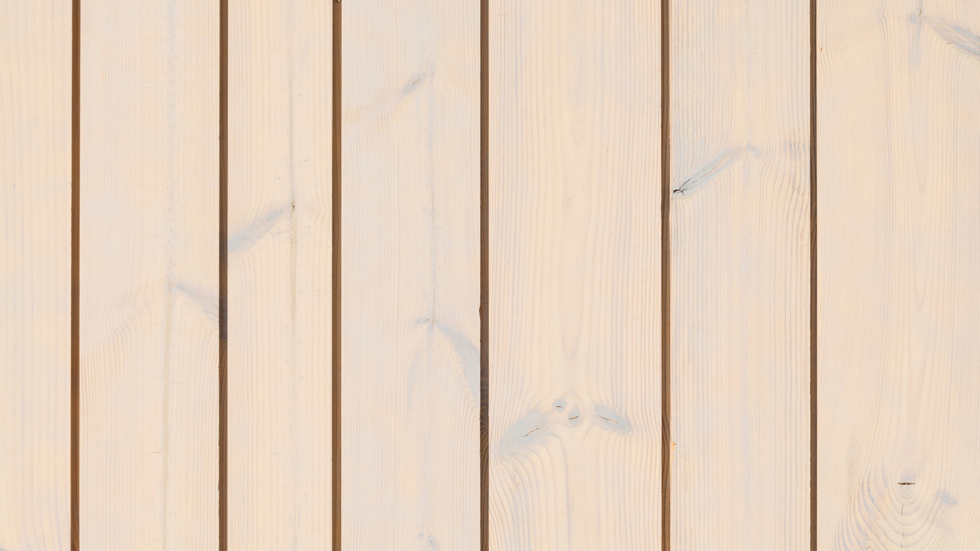 Fasad med panel av ThermoWood med PremiumOlja Patinagrå.