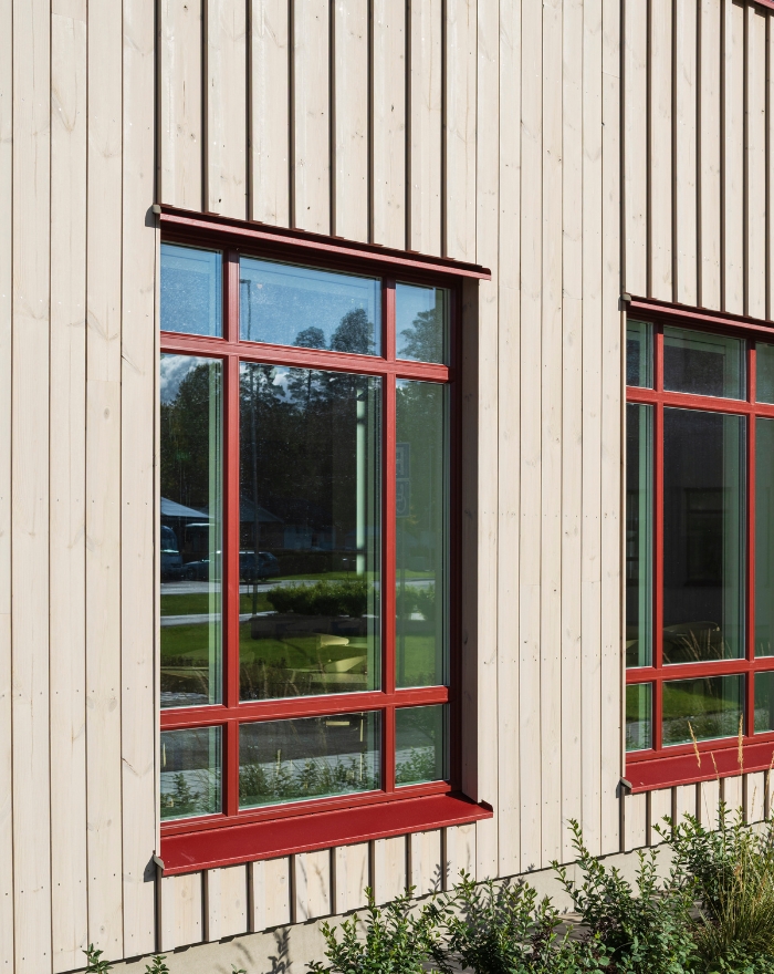 Fasad med panel av ThermoWood med Premiumolja Patinagrå