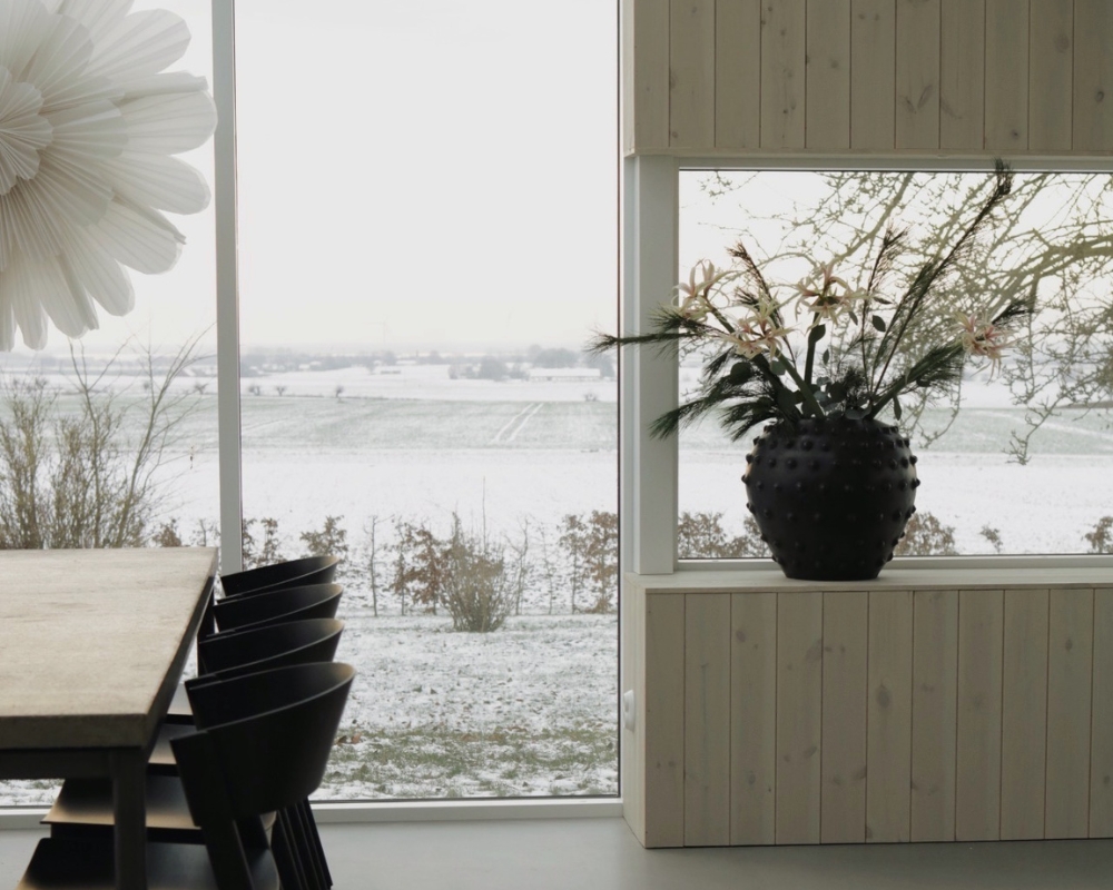 Kjønnet med utsikt til jordene