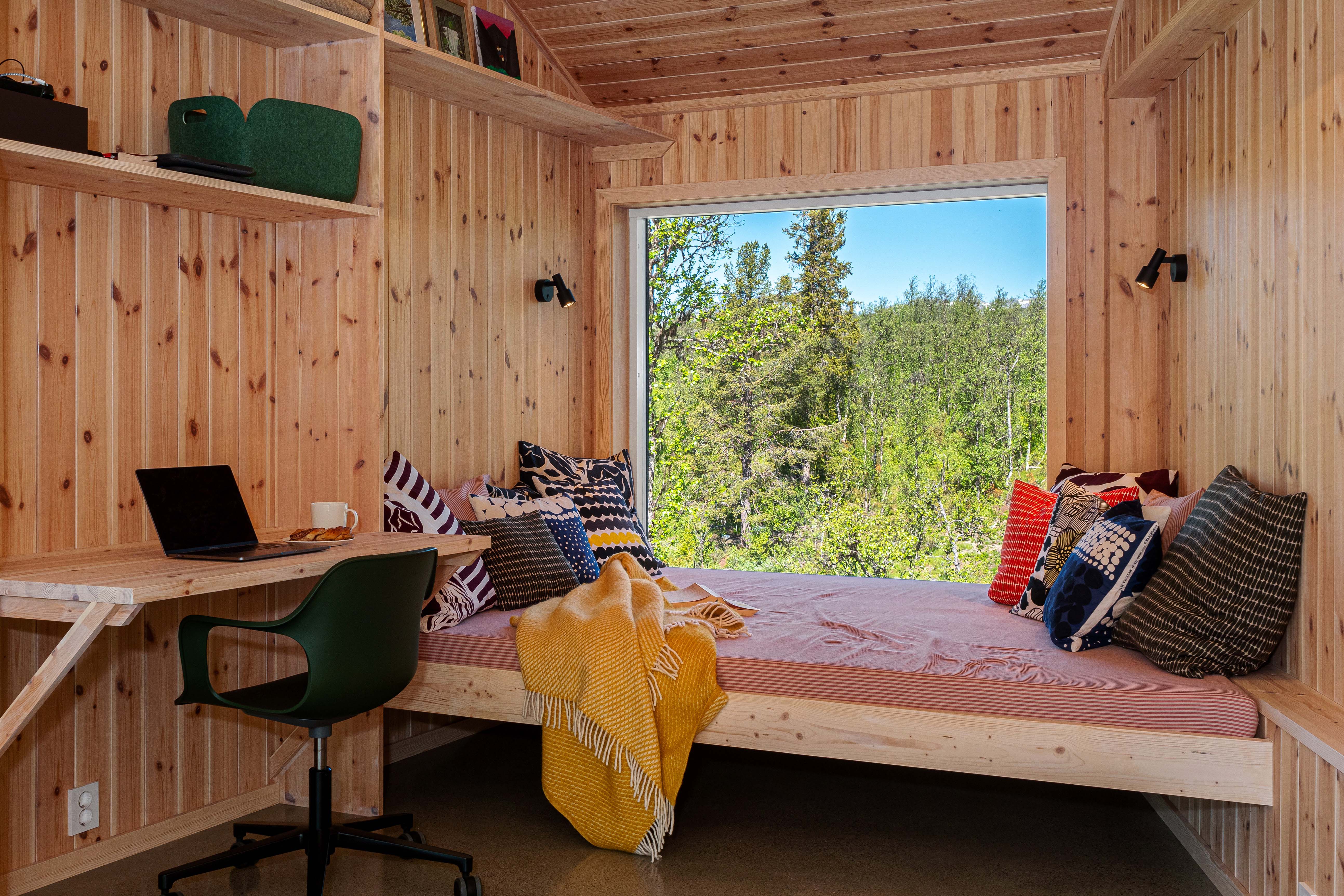 Daybed M.jpg