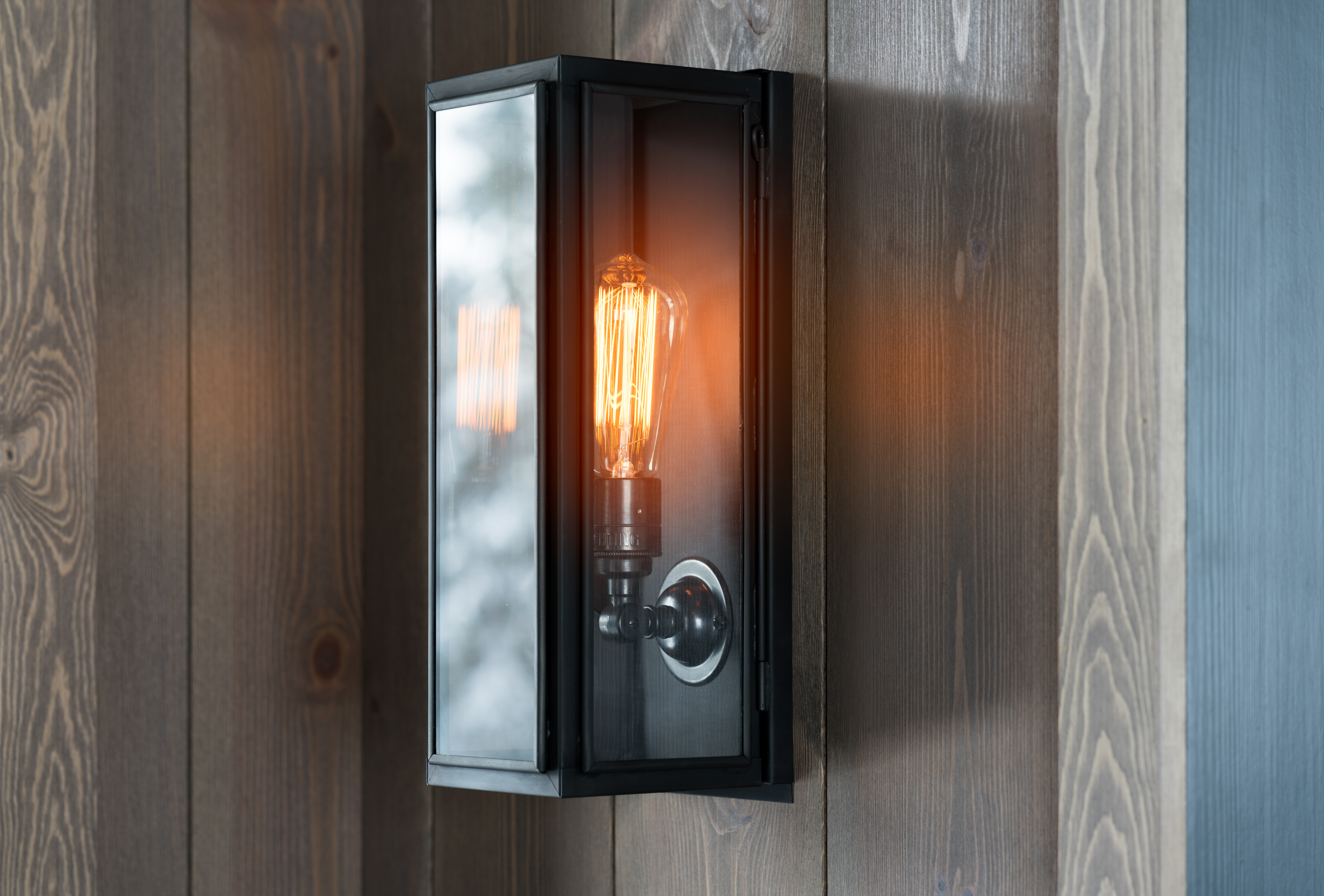 Herregårdpanel oljet i fargen Kongle