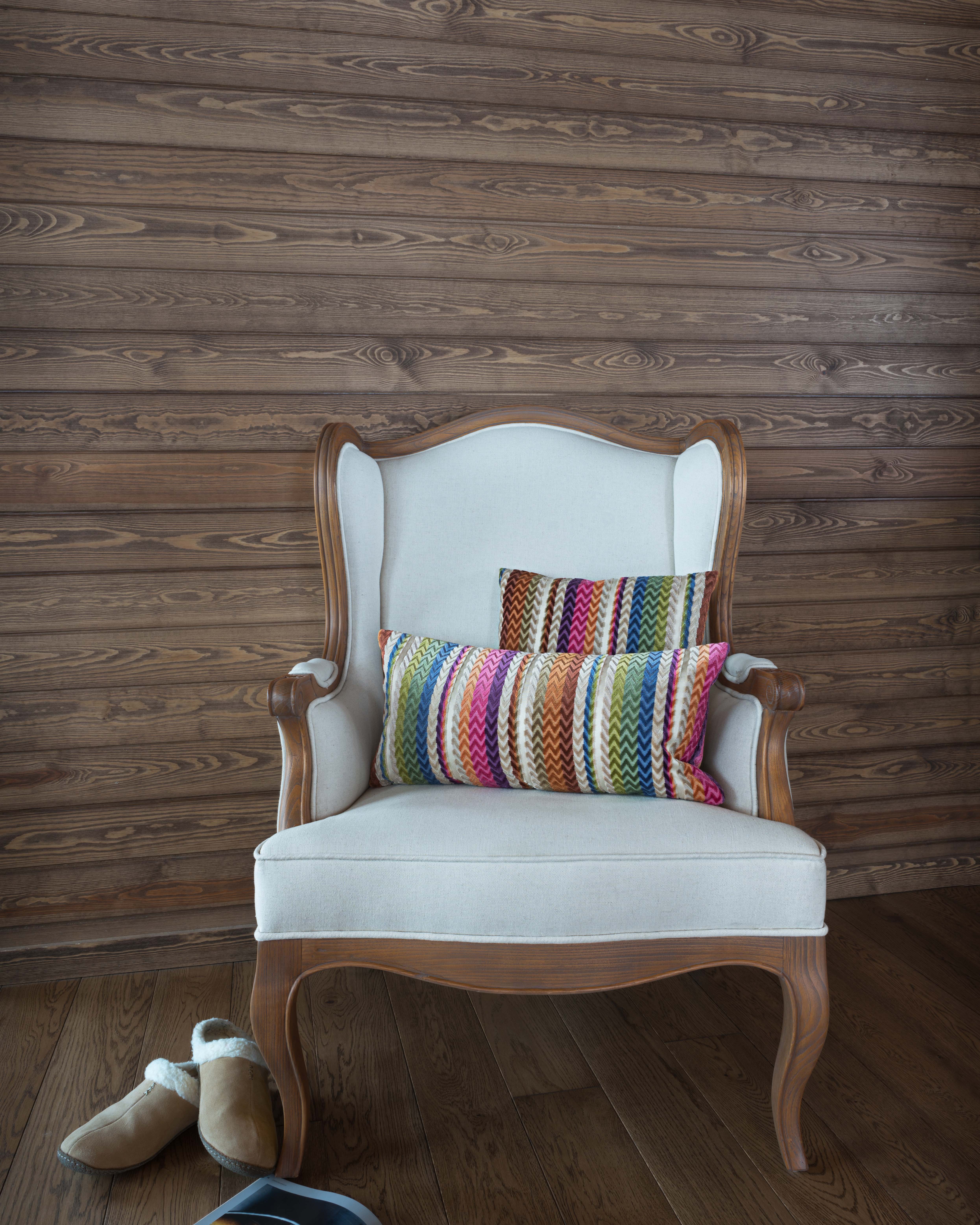 Herregårdspanel og Herregårdsgulv oljet Terra med markert åretegning.